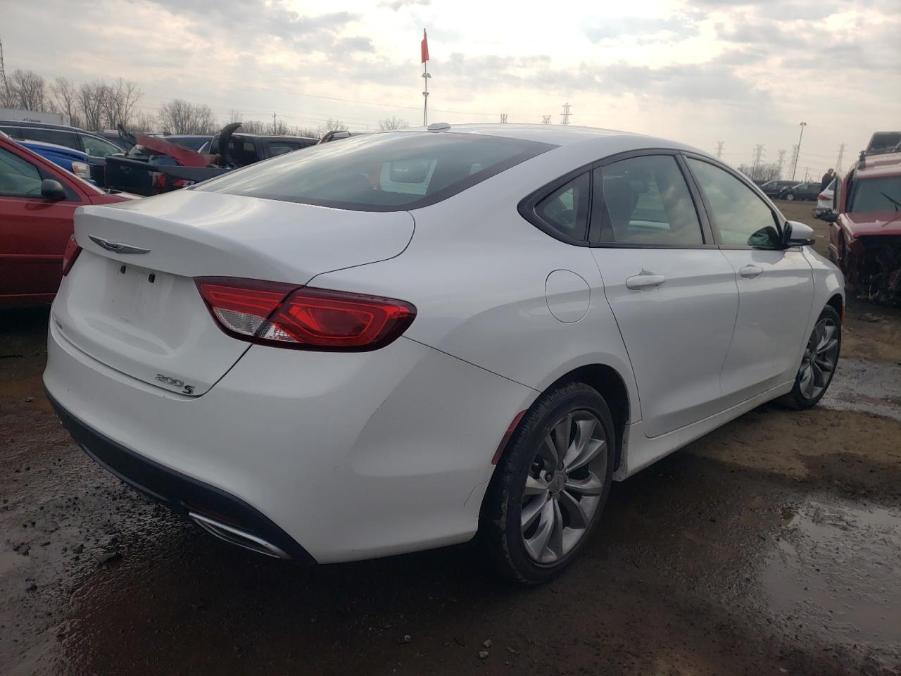 Photo 4 from auction – 2015 CHRYSLER 200 S with VIN 1C3CCCBB9FN637876