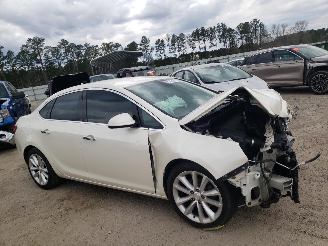 BUICK VERANO 2013 with VIN 1G4PS5SK8D4202700 - Photo from auction