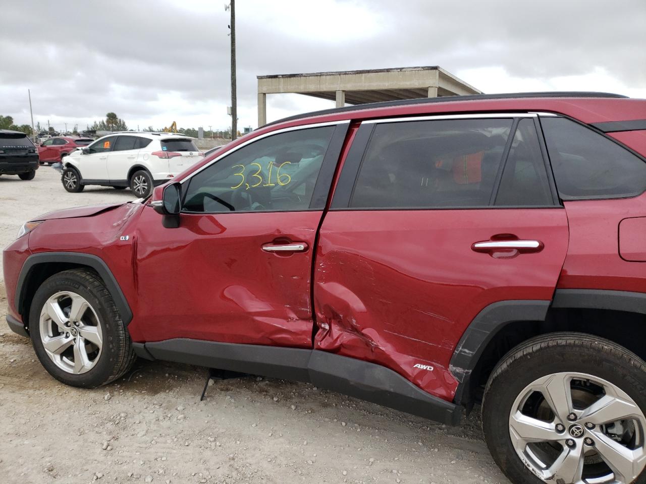 Photo 9 from auction – 2021 TOYOTA RAV4 LIMIT with VIN 4T3D6RFV3MU055325