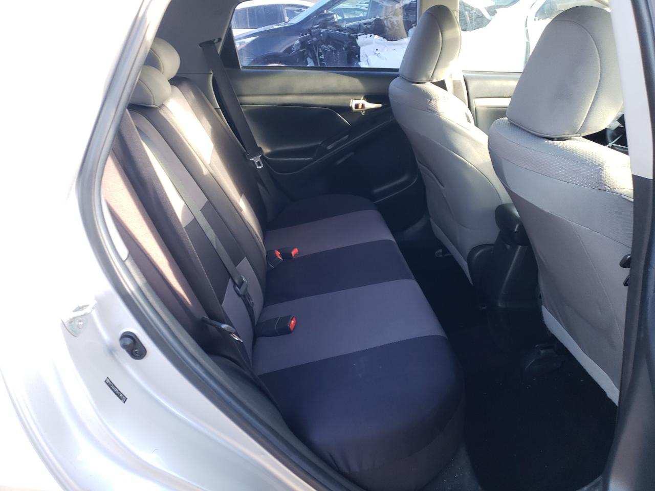Photo 6 from auction – 2010 TOYOTA COROLLA MA with VIN 2T1KU4EE9AC385204