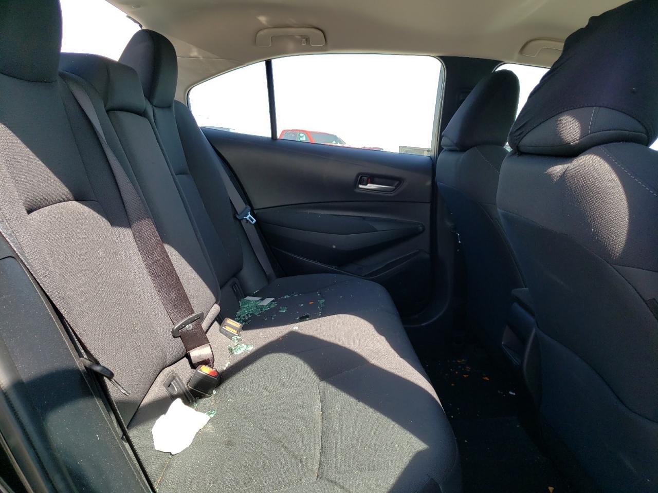 Photo 6 from auction – 2021 TOYOTA COROLLA LE with VIN 5YFEPMAE5MP161569