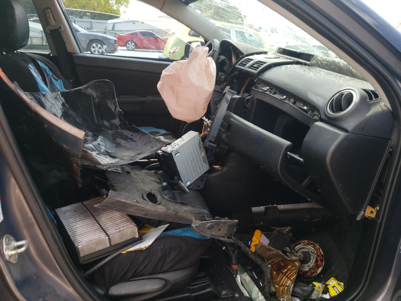 Photo 5 from auction – 2008 MAZDA 3 HATCHBAC with VIN JM1BK344881777713