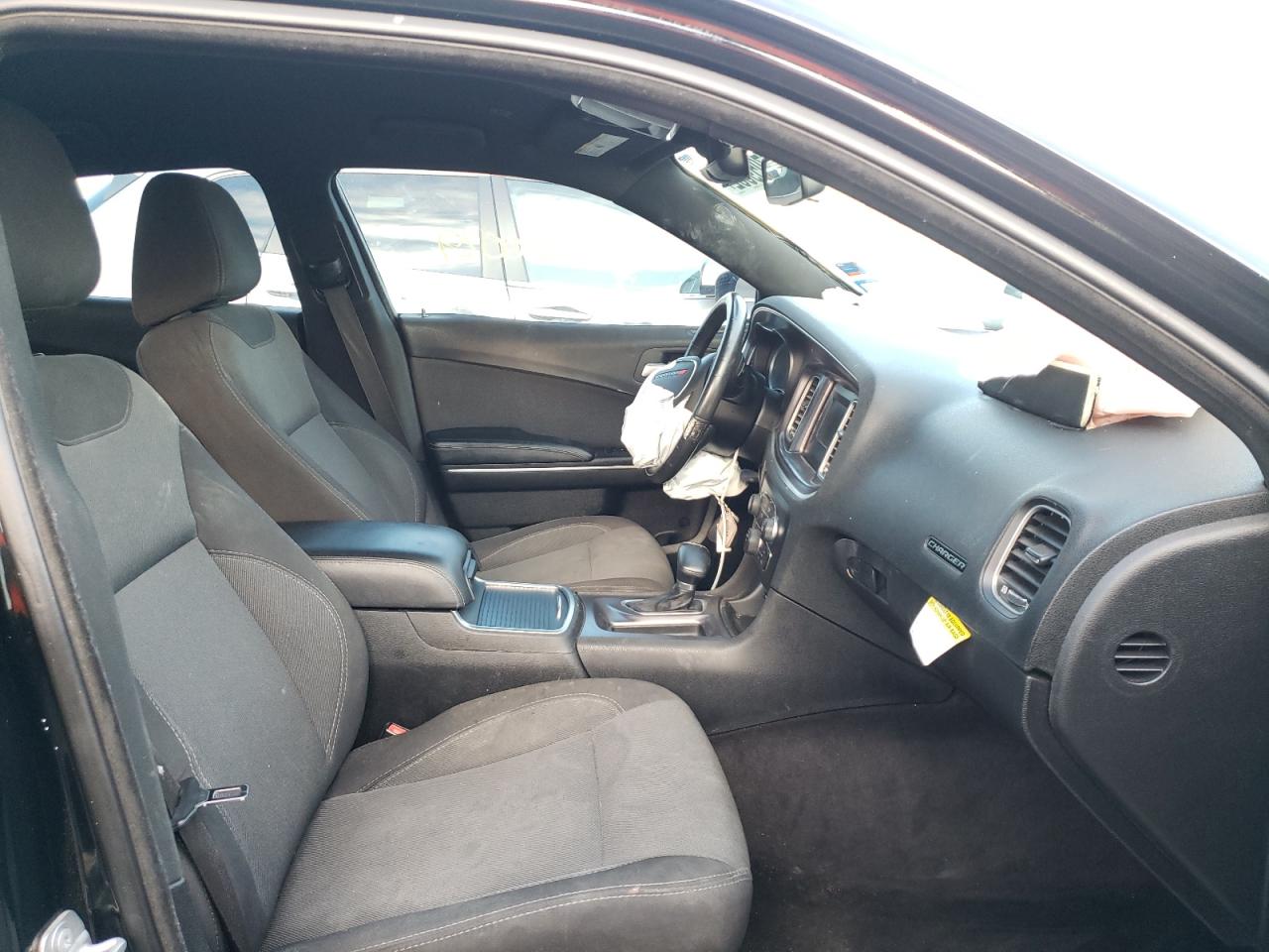 Photo 5 from auction – 2017 DODGE CHARGER SE with VIN 2C3CDXBG7HH628525