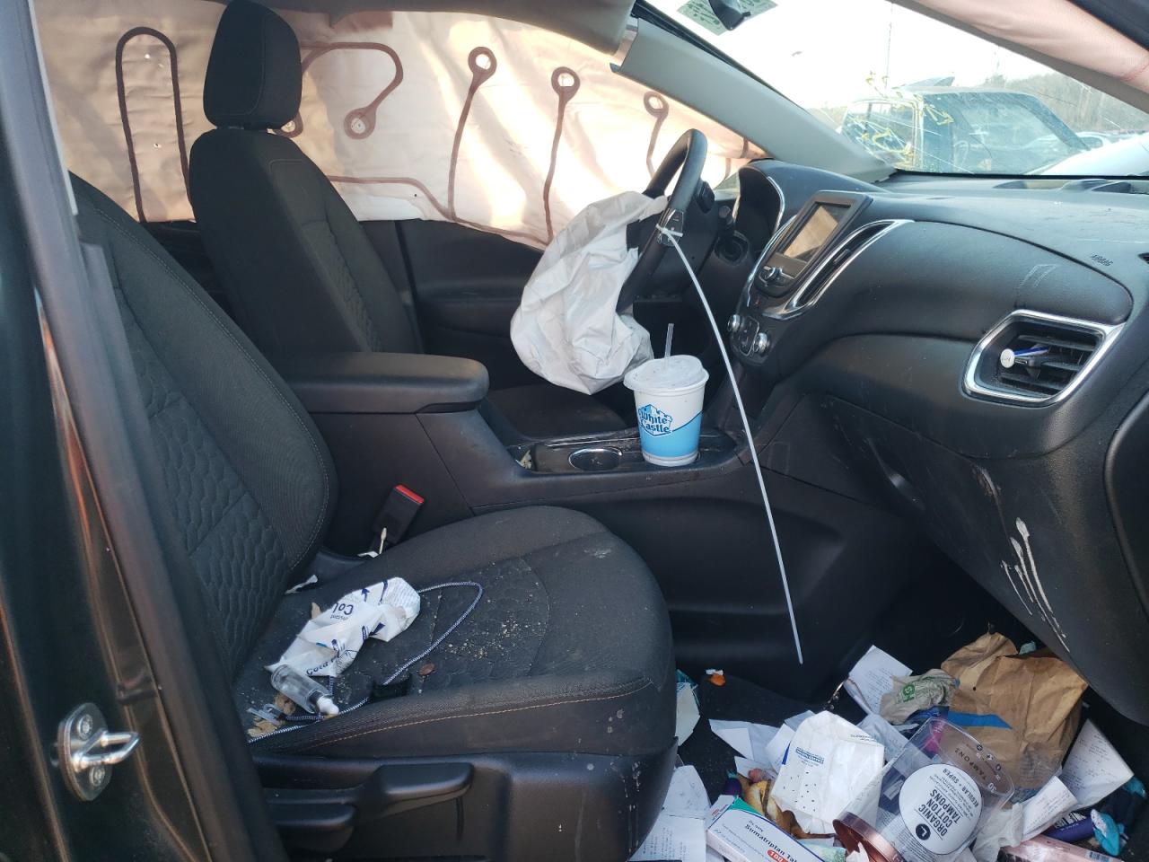 Photo 5 from auction – 2019 CHEVROLET EQUINOX LT with VIN 2GNAXKEV4K6168516