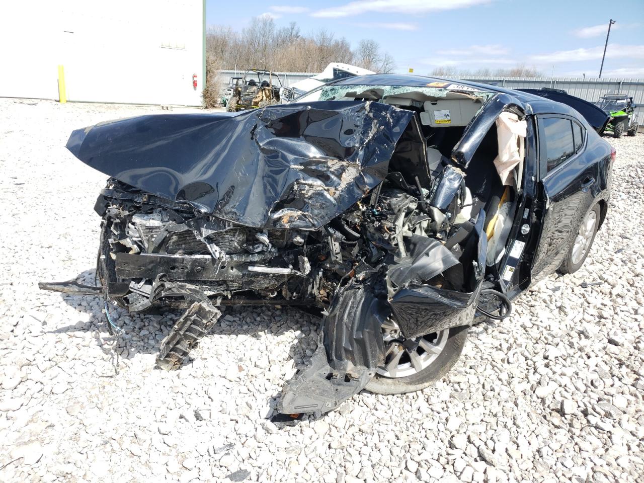 Photo 2 from auction – 2015 MAZDA 3 TOURING with VIN 3MZBM1V7XFM180731