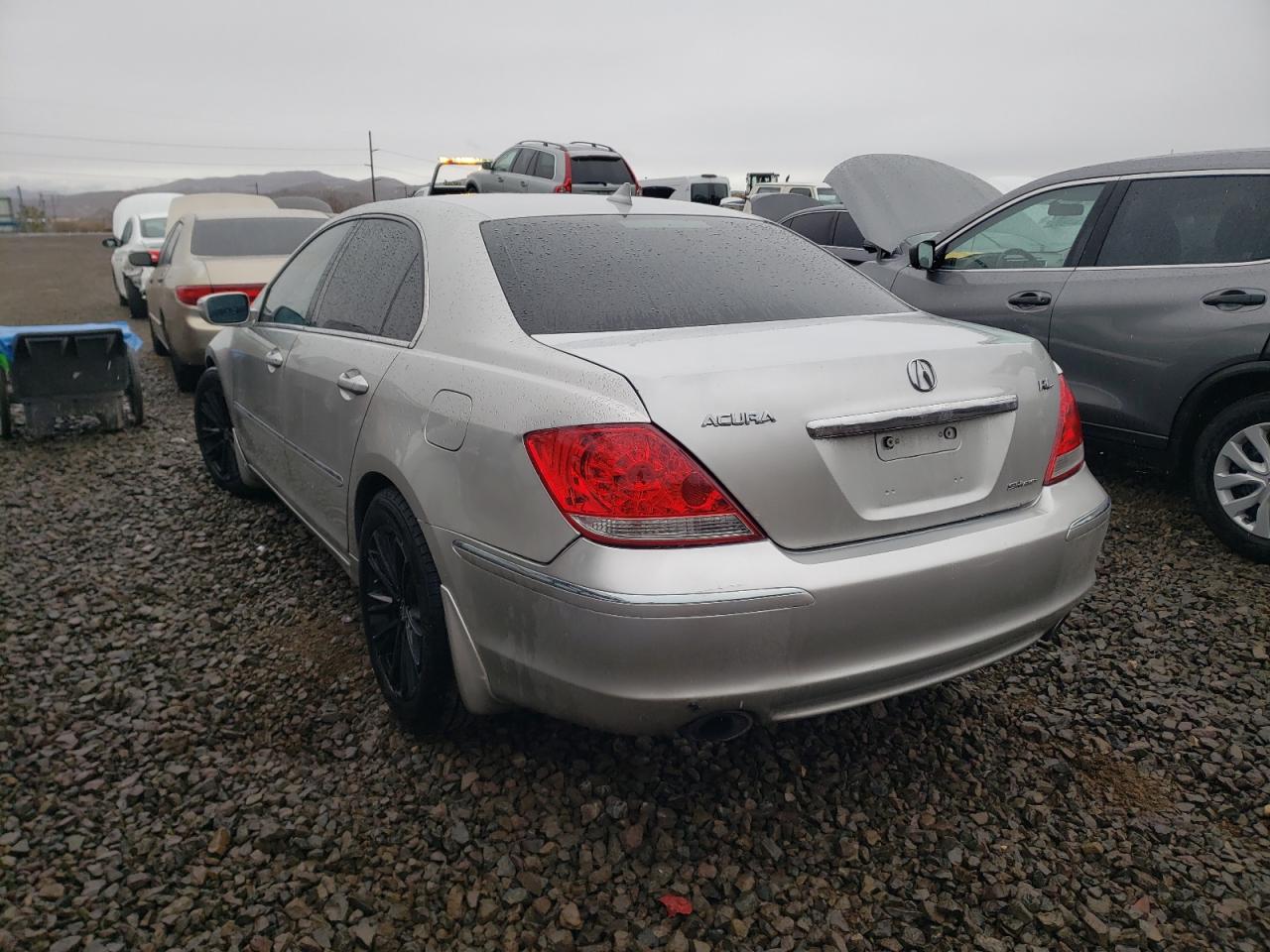 Photo 3 from auction – 2006 ACURA RL with VIN JH4KB16506C004325
