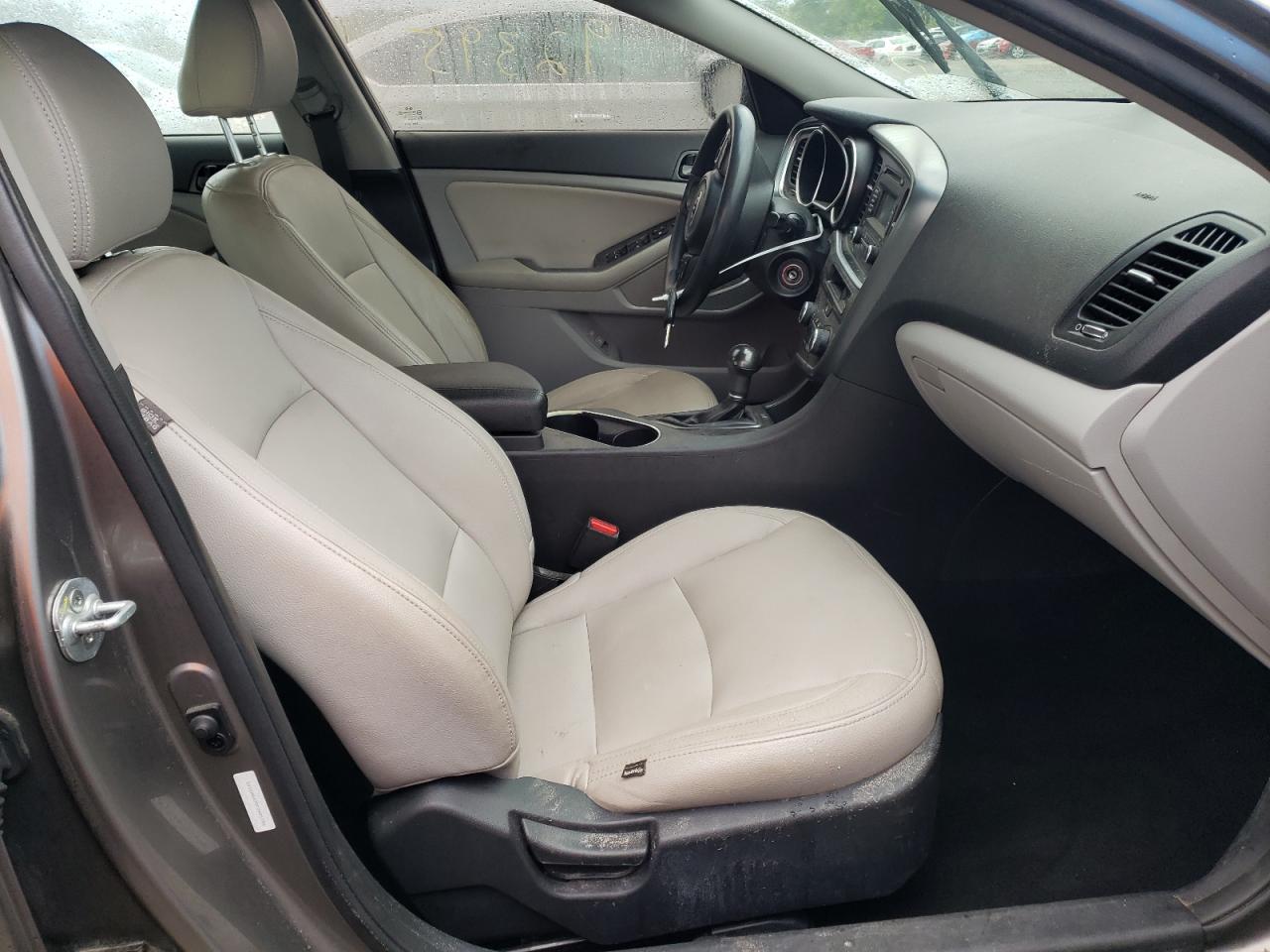 Photo 5 from auction – 2015 KIA OPTIMA LX with VIN 5XXGM4A70FG481056