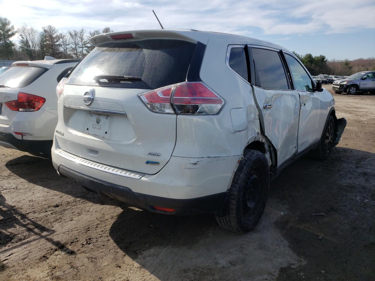 Photo 4 from auction – 2014 NISSAN ROGUE S with VIN 5N1AT2MV3EC867830
