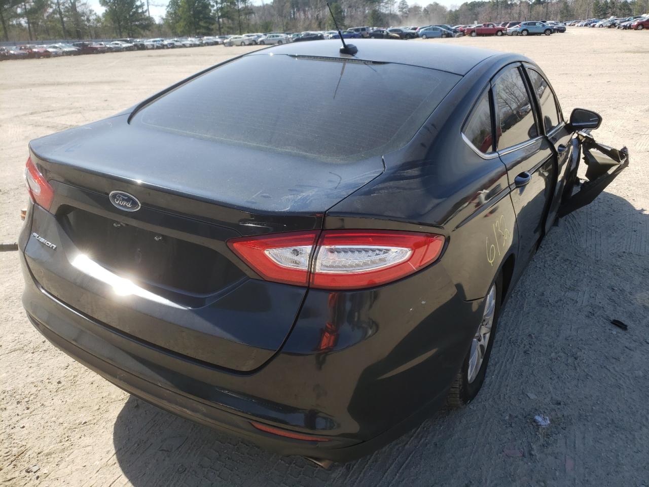 Photo 4 from auction – 2015 FORD FUSION S with VIN 3FA6P0G79FR256550