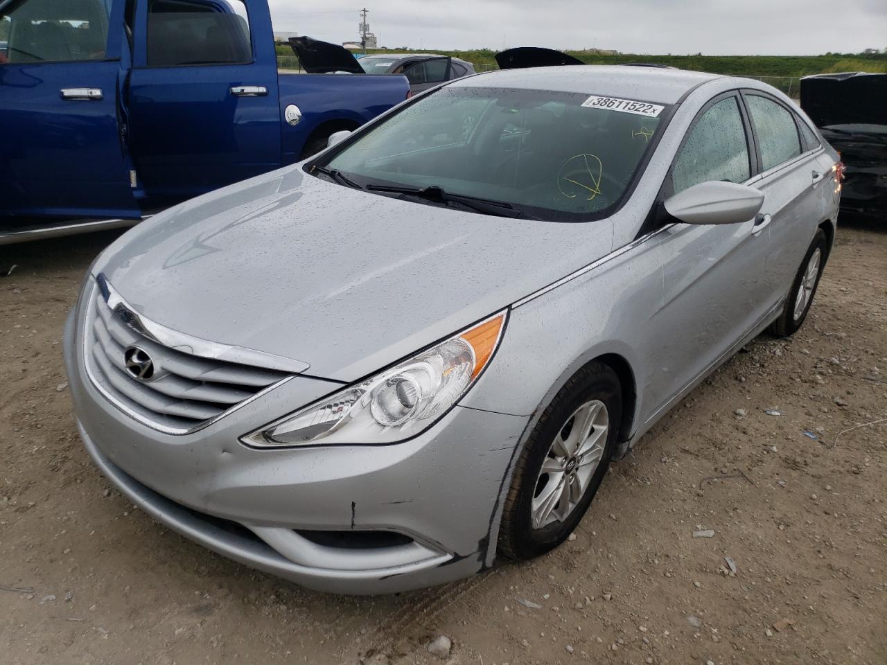 Photo 2 from auction – 2012 HYUNDAI SONATA GLS with VIN 5NPEB4AC4CH420156
