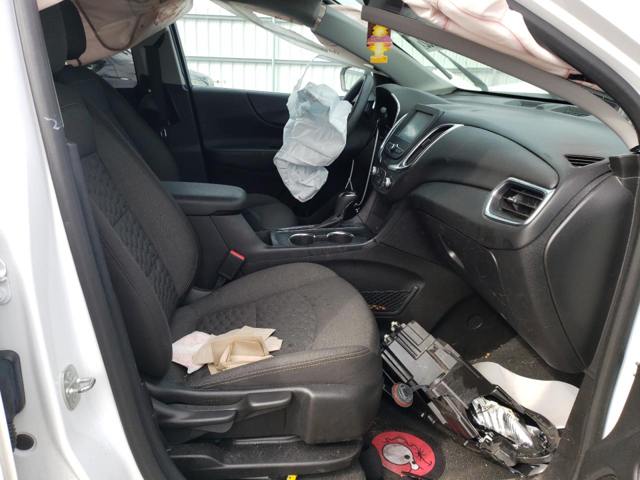 Photo 5 from auction – 2018 CHEVROLET EQUINOX LT with VIN 2GNAXJEV9J6287977