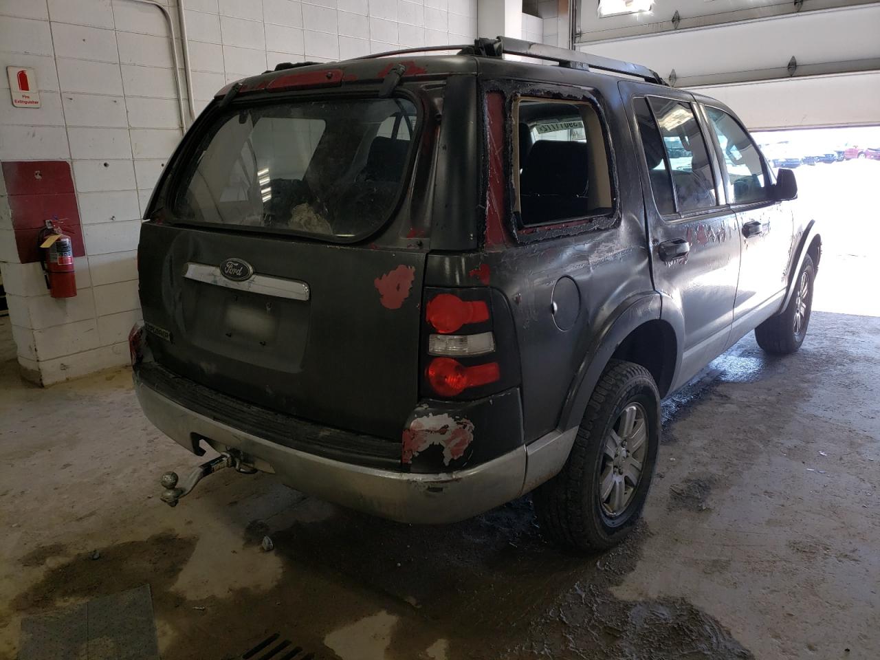 Photo 4 from auction – 2010 FORD EXPLORER X with VIN 1FMEU6DEXAUA69058