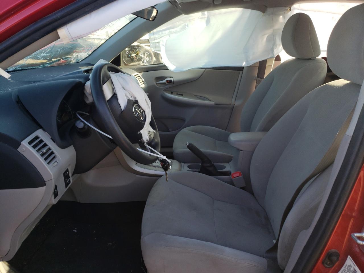 Photo 5 from auction – 2013 TOYOTA COROALLA with VIN 5YFBU4EE6DP220439