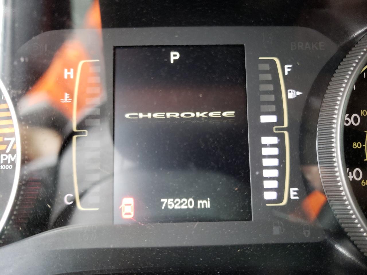 Photo 8 from auction – 2018 JEEP CHEROKEE L with VIN 1C4PJMCB0JD588525