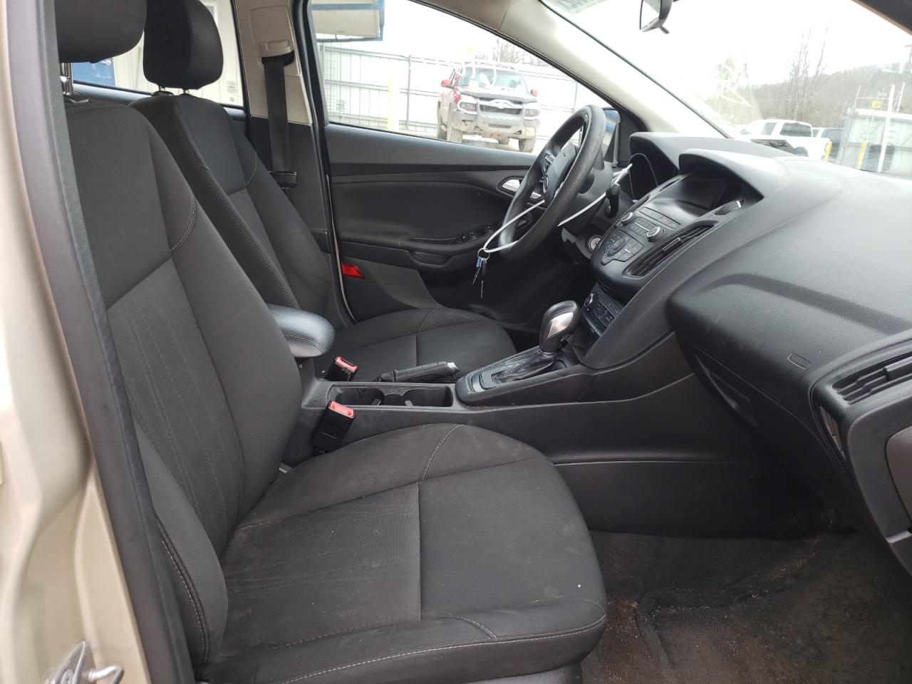 Photo 5 from auction – 2018 FORD FOCUS SE with VIN 1FADP3F25JL286232