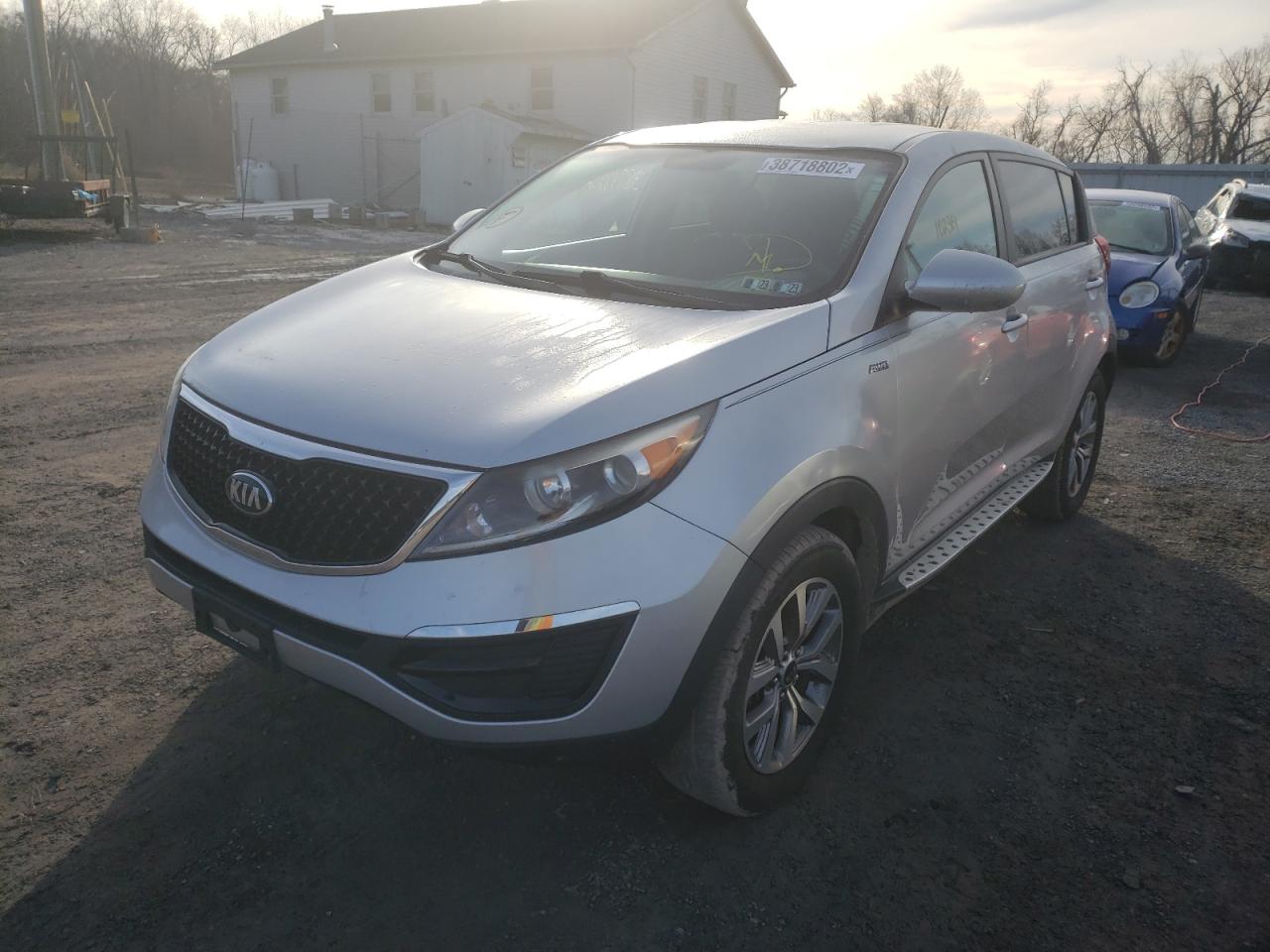 Photo 2 from auction – 2015 KIA SPORTAGE L with VIN KNDPBCAC5F7791161