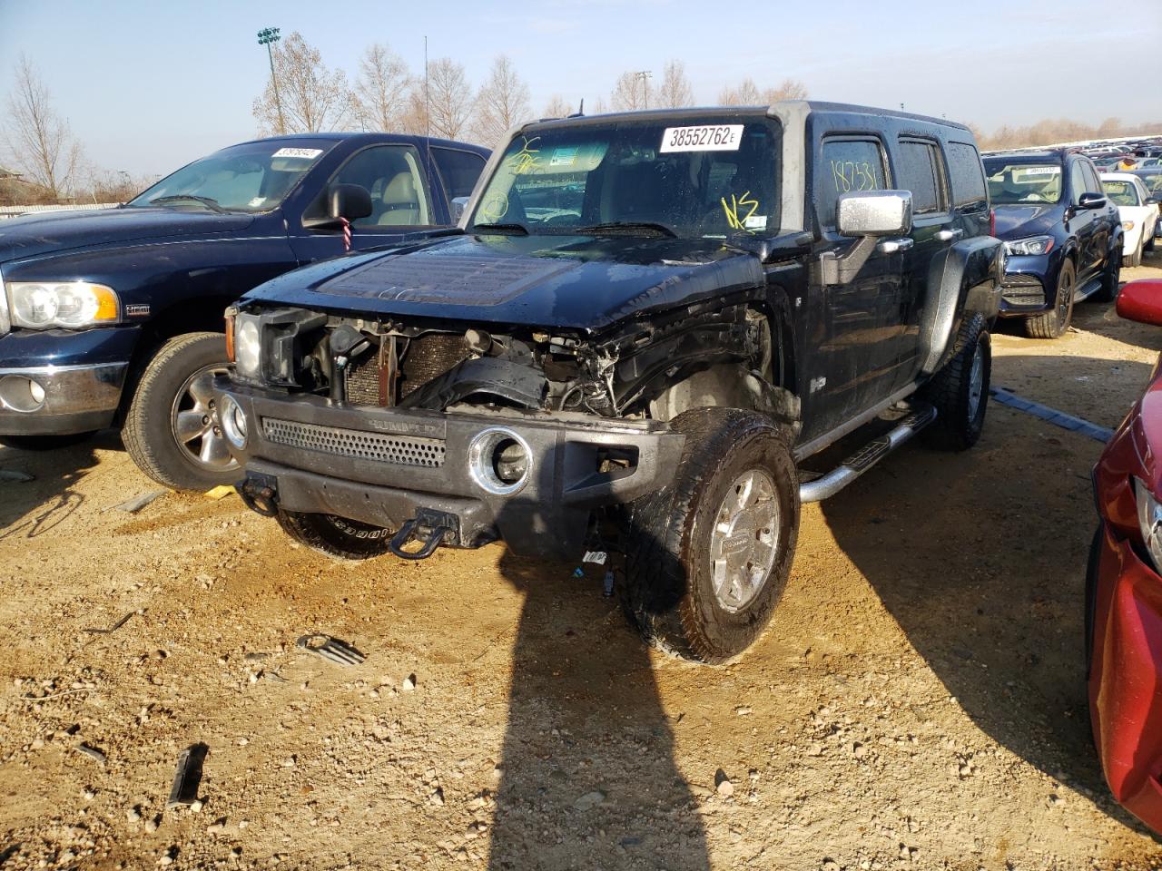 Photo 2 from auction – 2007 HUMMER H3 with VIN 5GTDN13E878209247