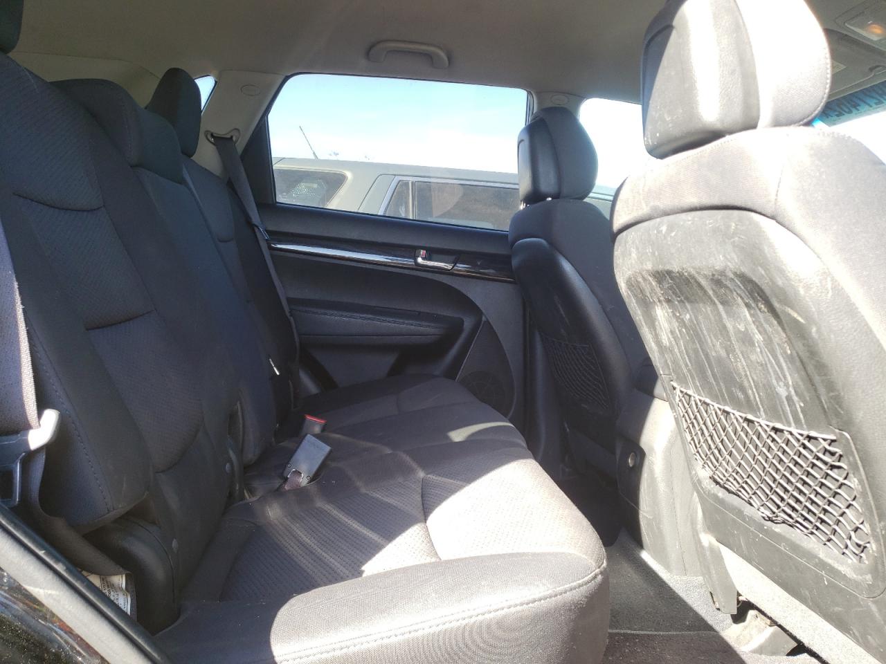 Photo 6 from auction – 2011 KIA SORENTO BA with VIN 5XYKTDA22BG137445