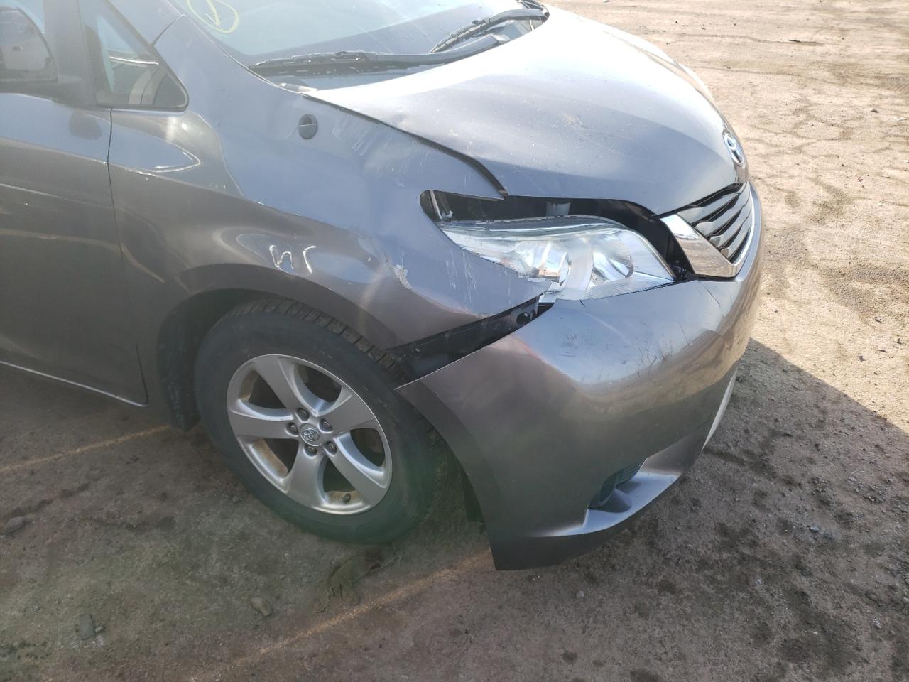 Photo 9 from auction – 2014 TOYOTA SIENNA LE with VIN 5TDKK3DC7ES519060