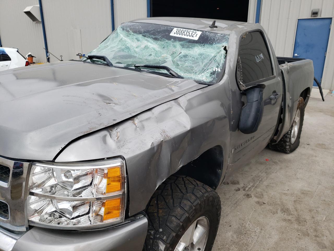 Photo 9 from auction – 2007 CHEVROLET SILVERADO with VIN 1GCEC14C87Z546493