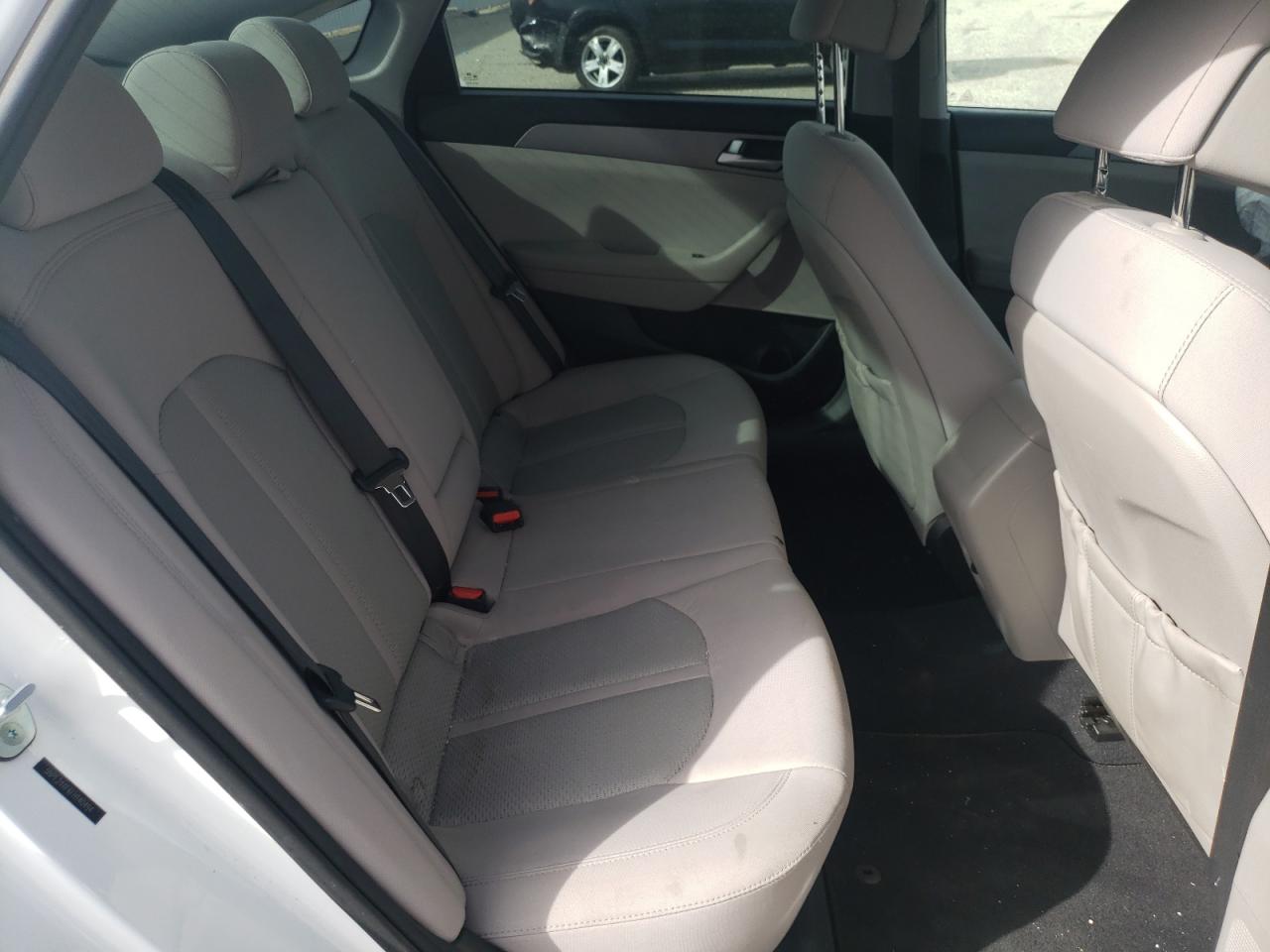 Photo 6 from auction – 2015 HYUNDAI SONATA SE with VIN 5NPE24AF6FH140494