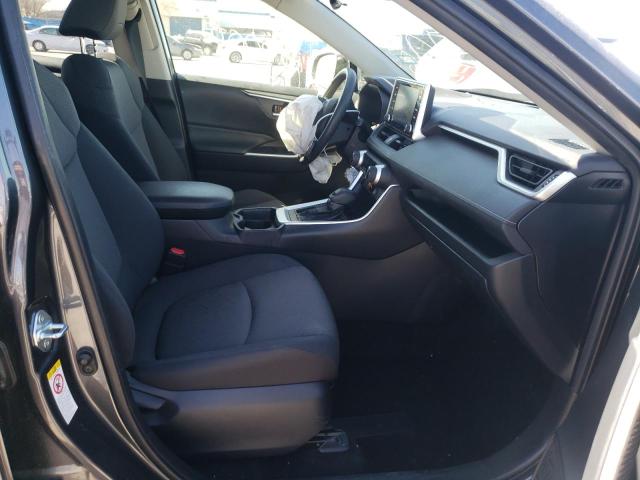 Photo 5 from auction – 2019 TOYOTA RAV4 XLE with VIN JTMW1RFVXKD009069