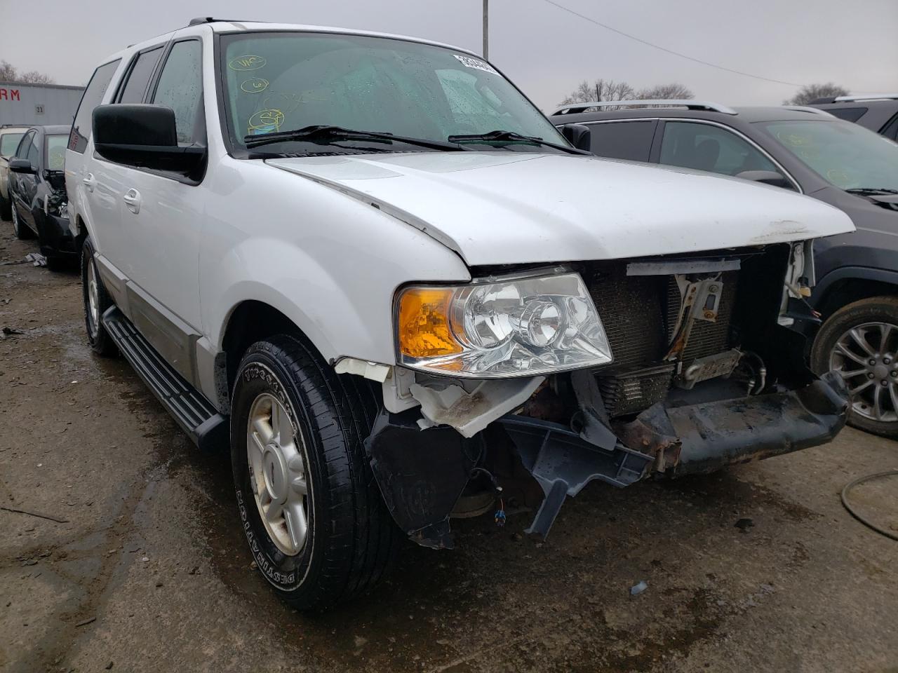 FORD EXPEDITION 2004 with VIN 1FMPU16L44LA88920 - Photo from auction