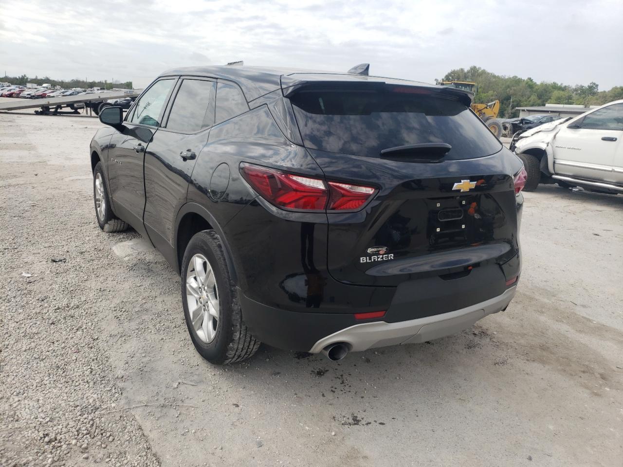 Photo 3 from auction – 2020 CHEVROLET BLAZER 2LT with VIN 3GNKBCRS7LS557260
