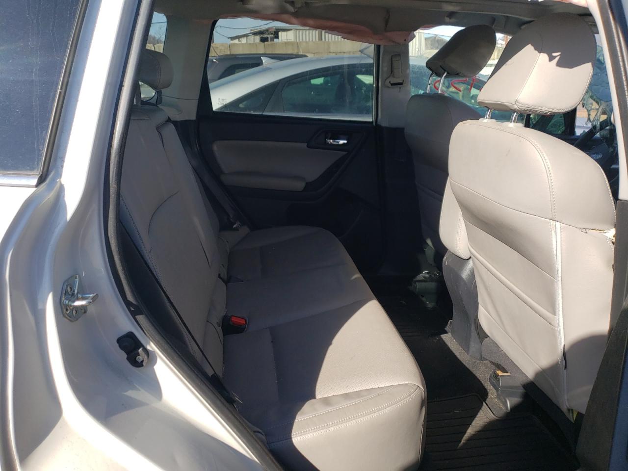Photo 6 from auction – 2017 SUBARU FORESTER 2 with VIN JF2SJAJC2HH420474