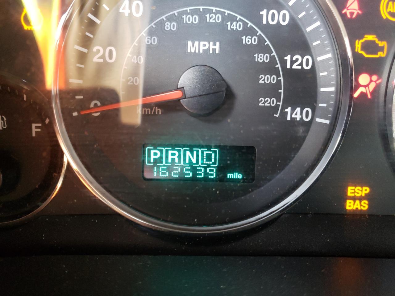 Photo 8 from auction – 2006 JEEP COMMANDER with VIN 1J8HG48K76C206072