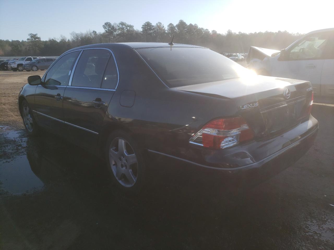 Photo 3 from auction – 2005 LEXUS LS 430 with VIN JTHBN36F055014075