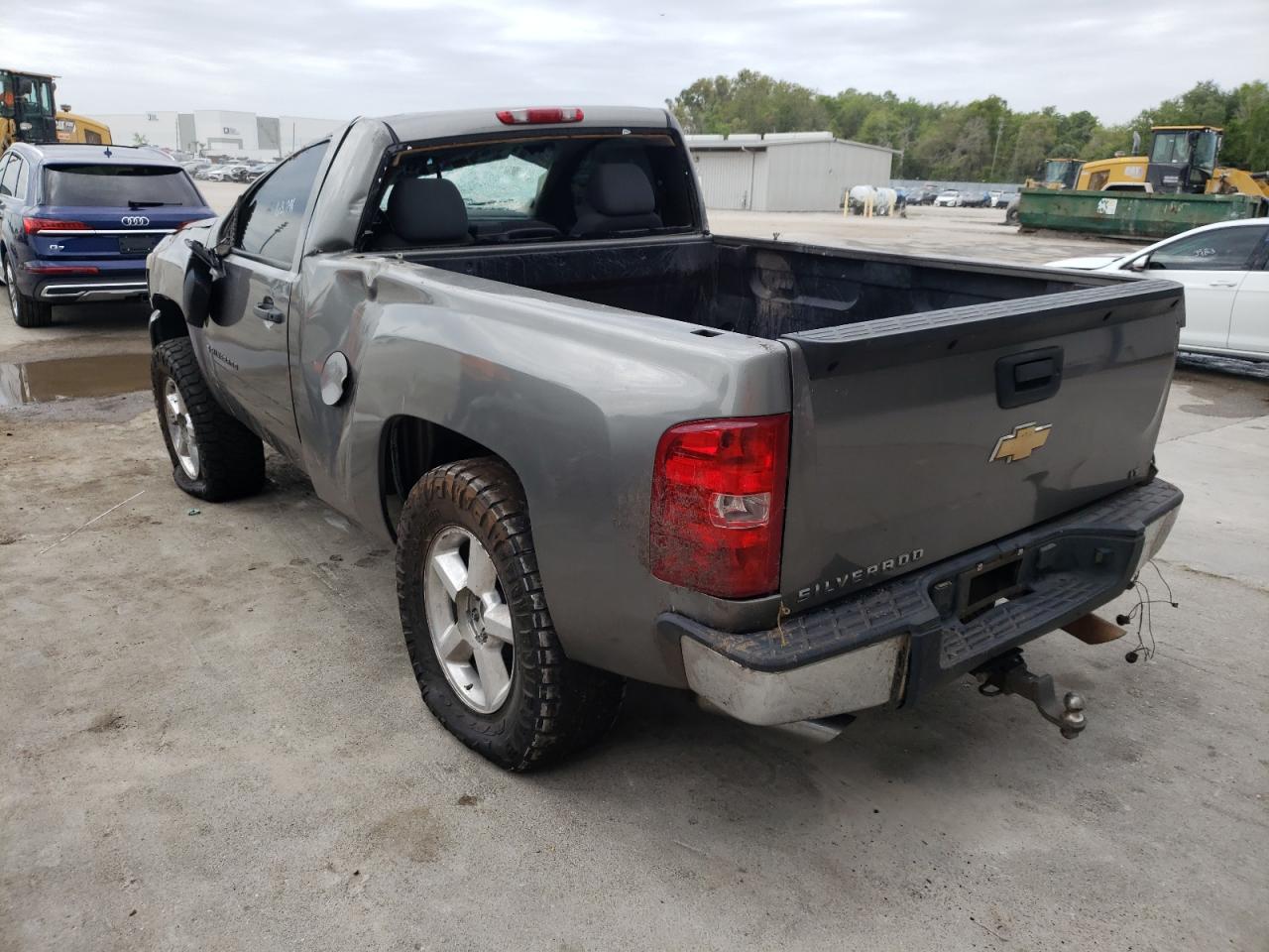 Photo 3 from auction – 2007 CHEVROLET SILVERADO with VIN 1GCEC14C87Z546493