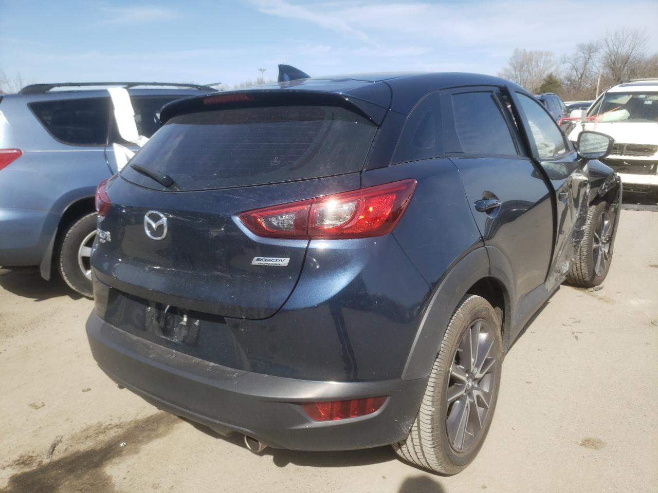 Photo 4 from auction – 2018 MAZDA CX-3 TOURI with VIN JM1DKFC70J0330262