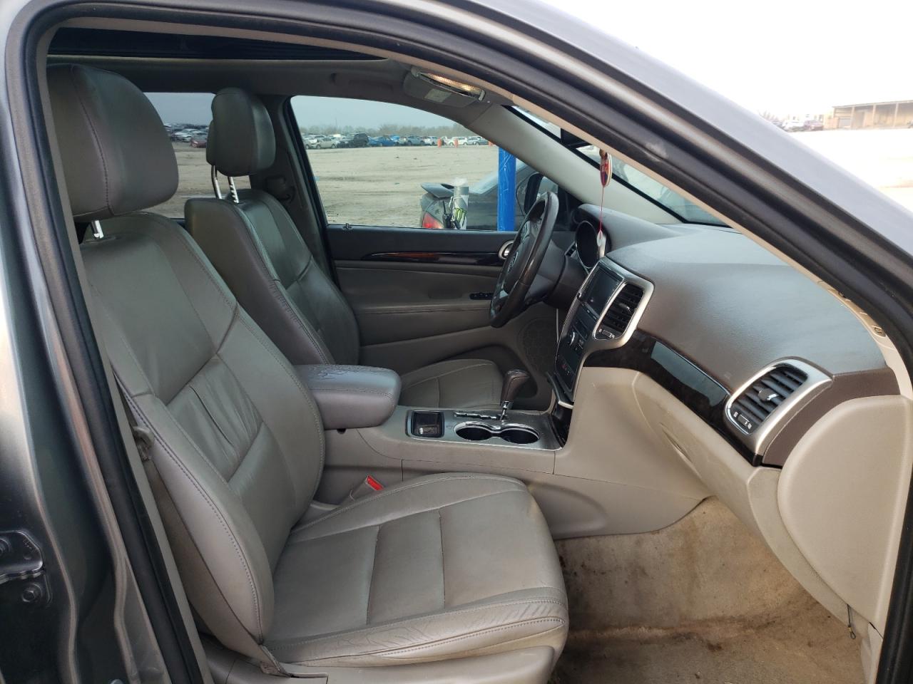 Photo 5 from auction – 2012 JEEP GRAND CHER with VIN 1C4RJEAG5CC142523