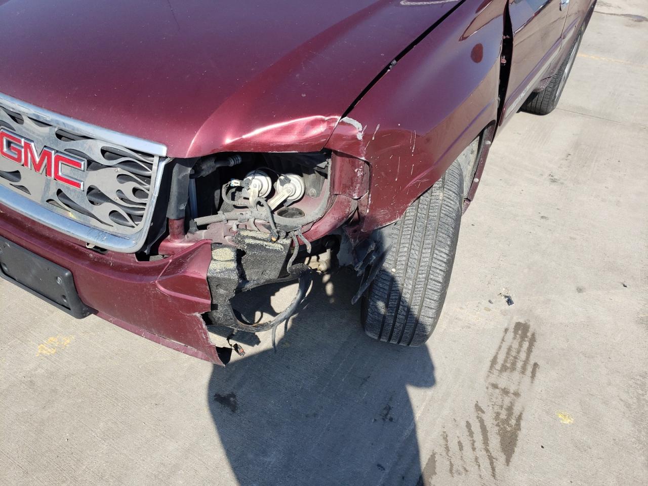 Photo 9 from auction – 2004 GMC ENVOY with VIN 1GKDS13S142337418