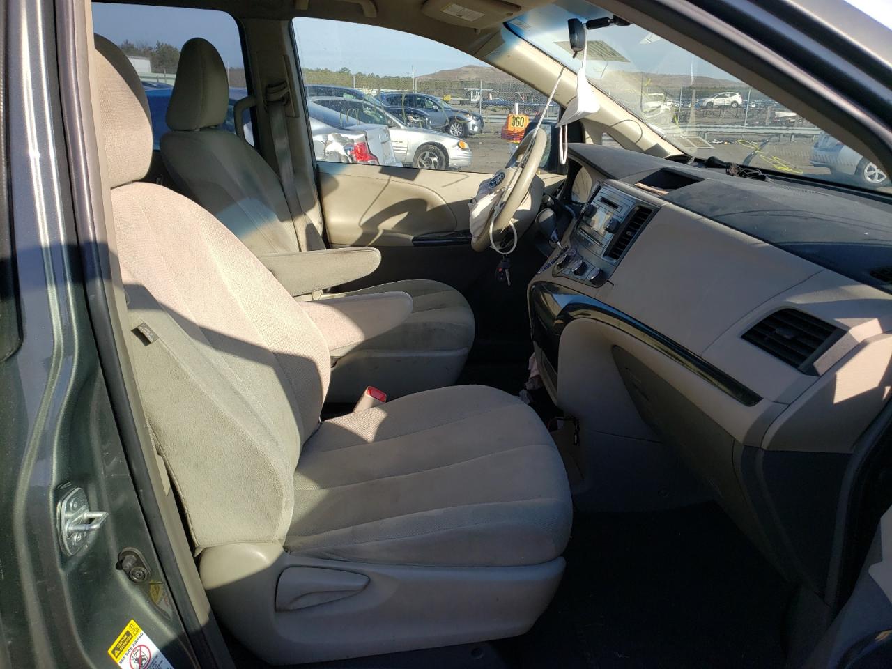 Photo 5 from auction – 2013 TOYOTA SIENNA with VIN 5TDZK3DC0DS340632
