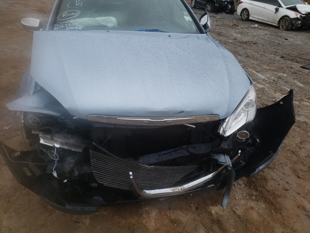 Photo 9 from auction – 2012 CHRYSLER 200 LIMITE with VIN 1C3CCBCG3CN217627