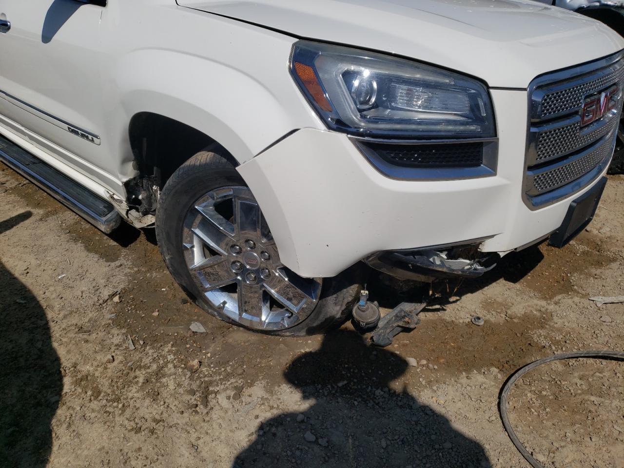 Photo 9 from auction – 2014 GMC ACADIA DEN with VIN 1GKKVTKD2EJ354572
