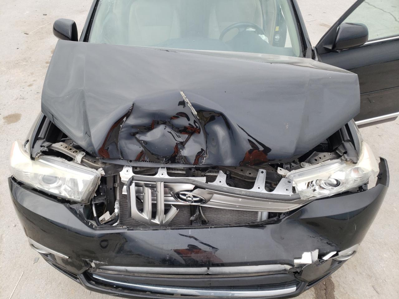 Photo 7 from auction – 2011 TOYOTA HIGHLANDER with VIN 5TDDK3EH8BS053959