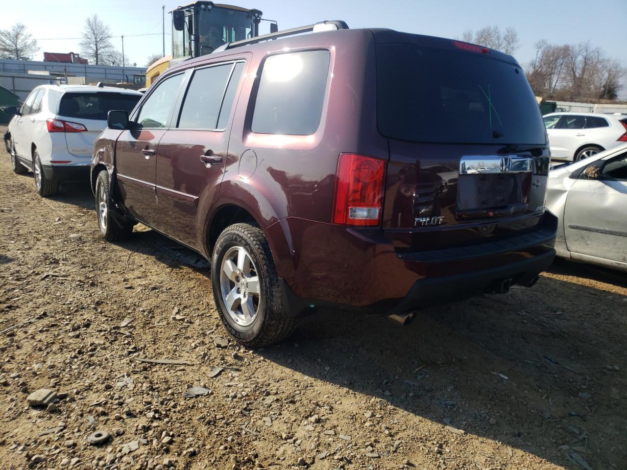 Photo 3 from auction – 2011 HONDA PILOT EXL with VIN 5FNYF4H65BB074357