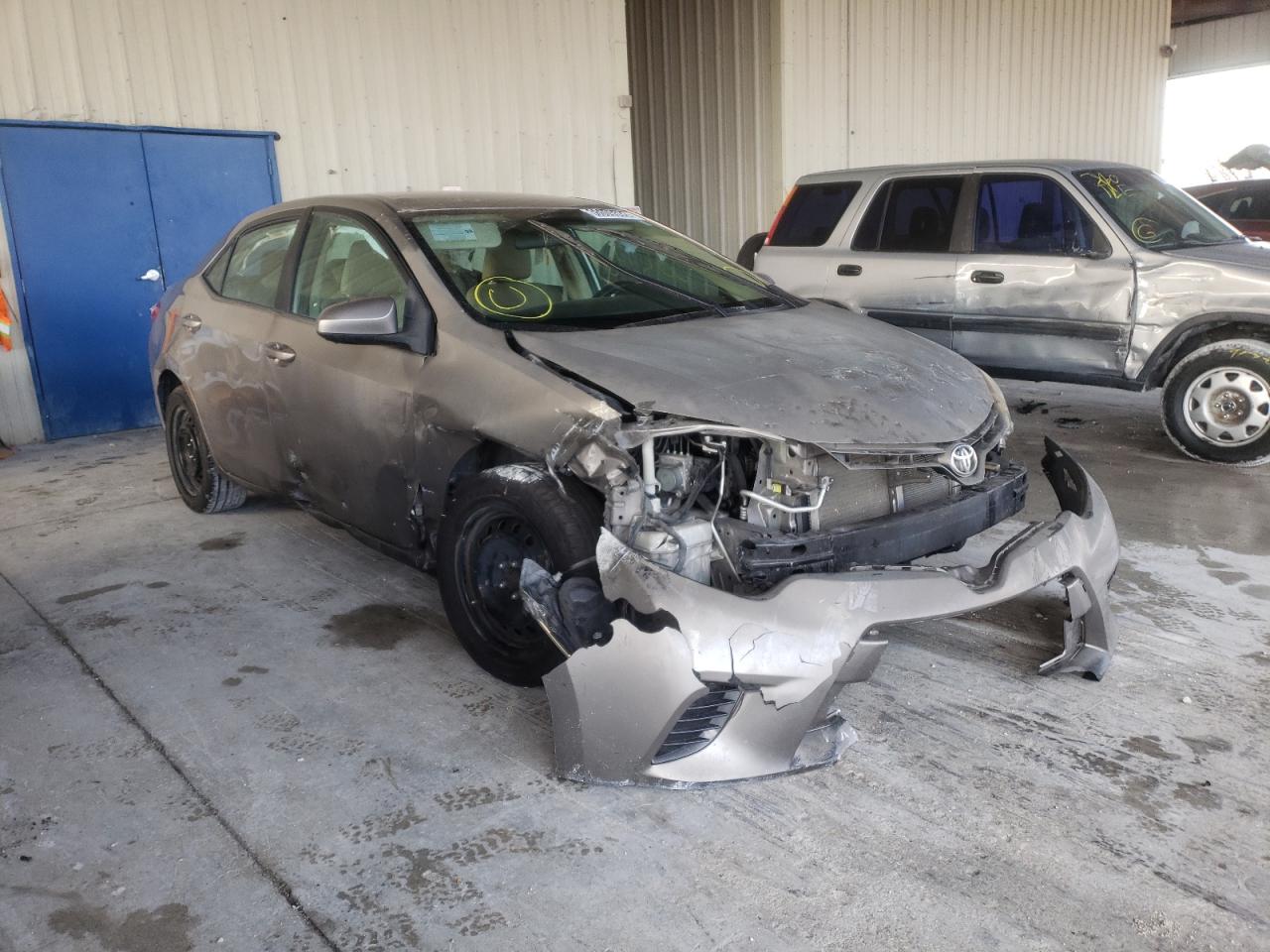 TOYOTA COROLLA L 2015 with VIN 2T1BURHE3FC360833 - Photo from auction