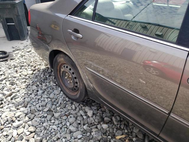 Photo 9 from auction – 2004 TOYOTA CAMRY LE with VIN 4T1BE32K84U820783
