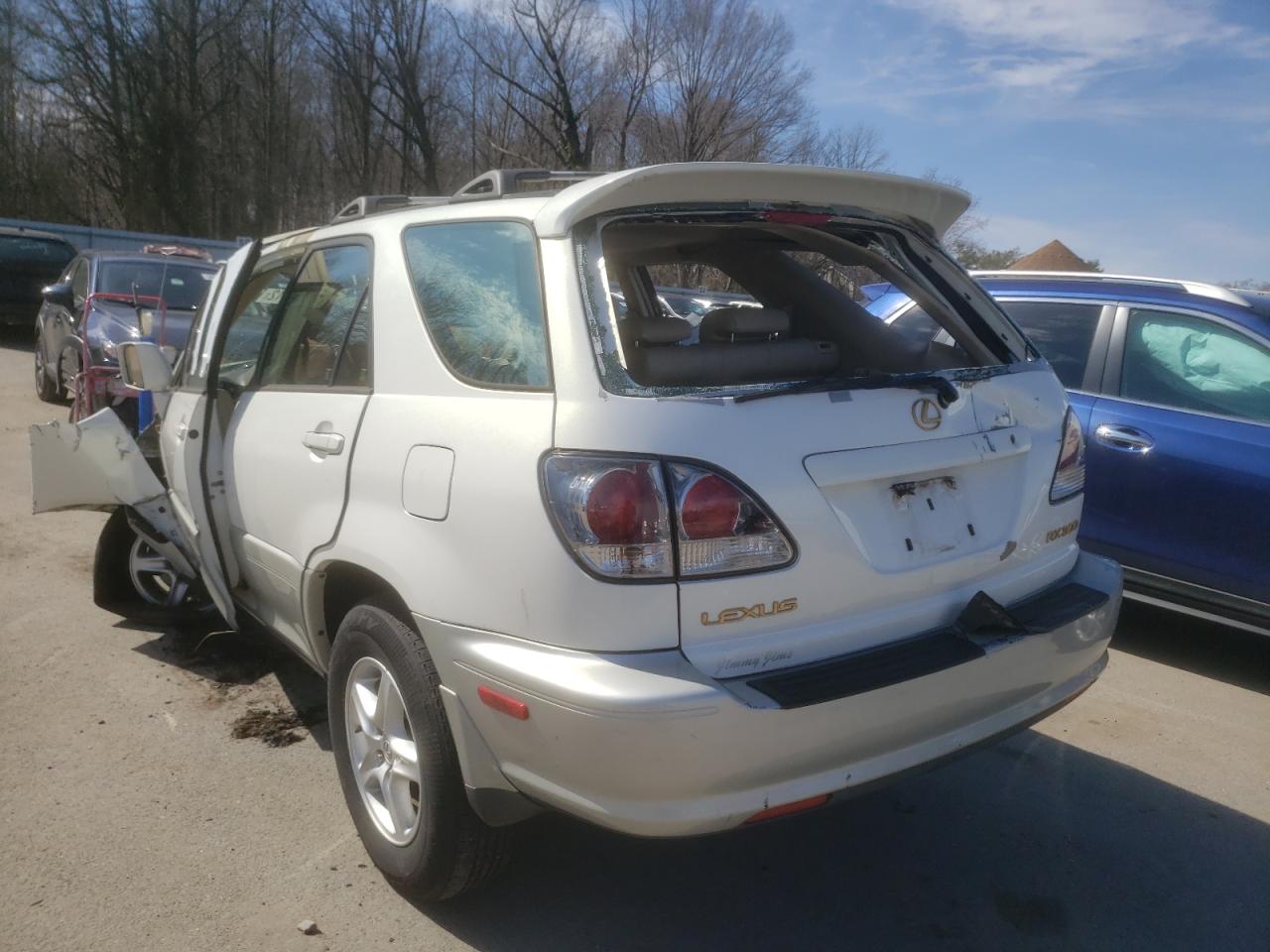 Photo 3 from auction – 2001 LEXUS RX 300 with VIN JTJGF10U110105618
