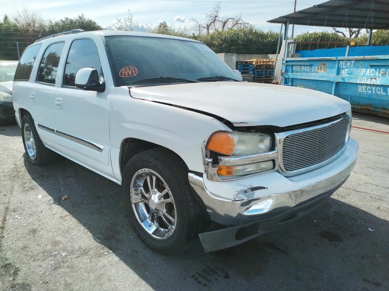 GMC YUKON 2004 with VIN 1GKEC13V84R244821 - Photo from auction