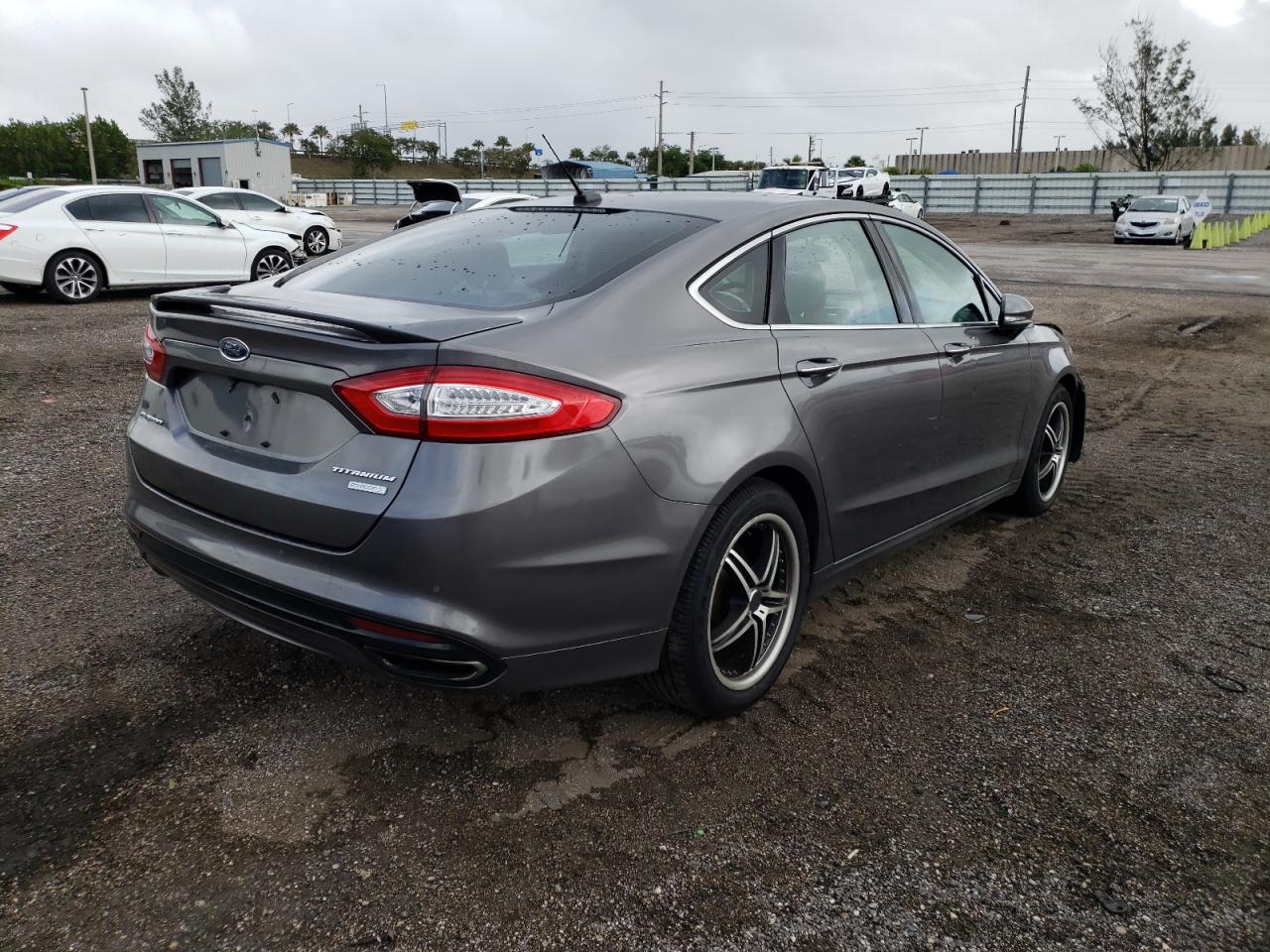 Photo 4 from auction – 2013 FORD FUSION TIT with VIN 3FA6P0K91DR317623
