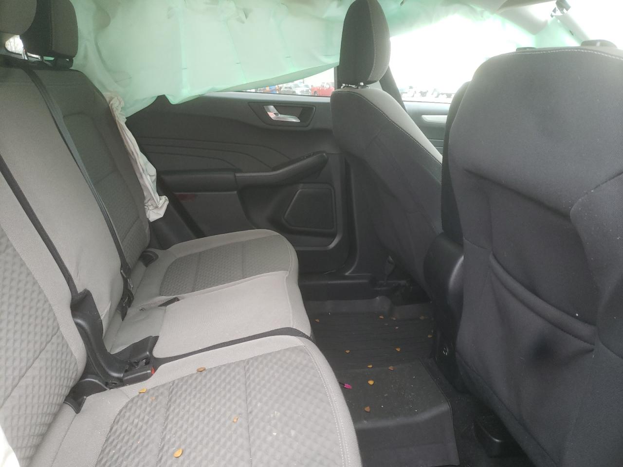 Photo 6 from auction – 2021 FORD ESCAPE SE with VIN 1FMCU0G63MUA23259