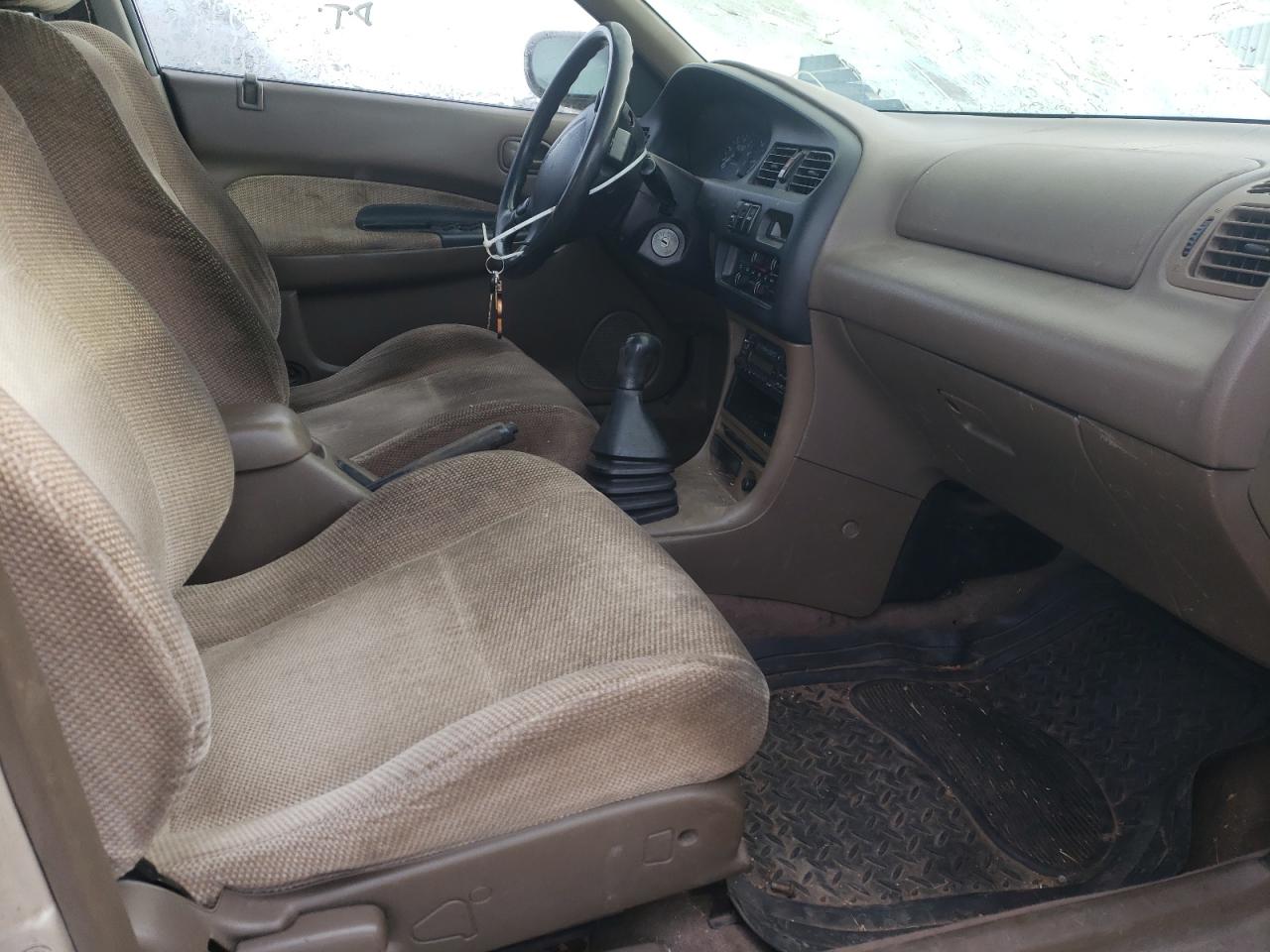 Photo 5 from auction – 1995 MAZDA PROTEGE DX with VIN JM1BA1414S0133538