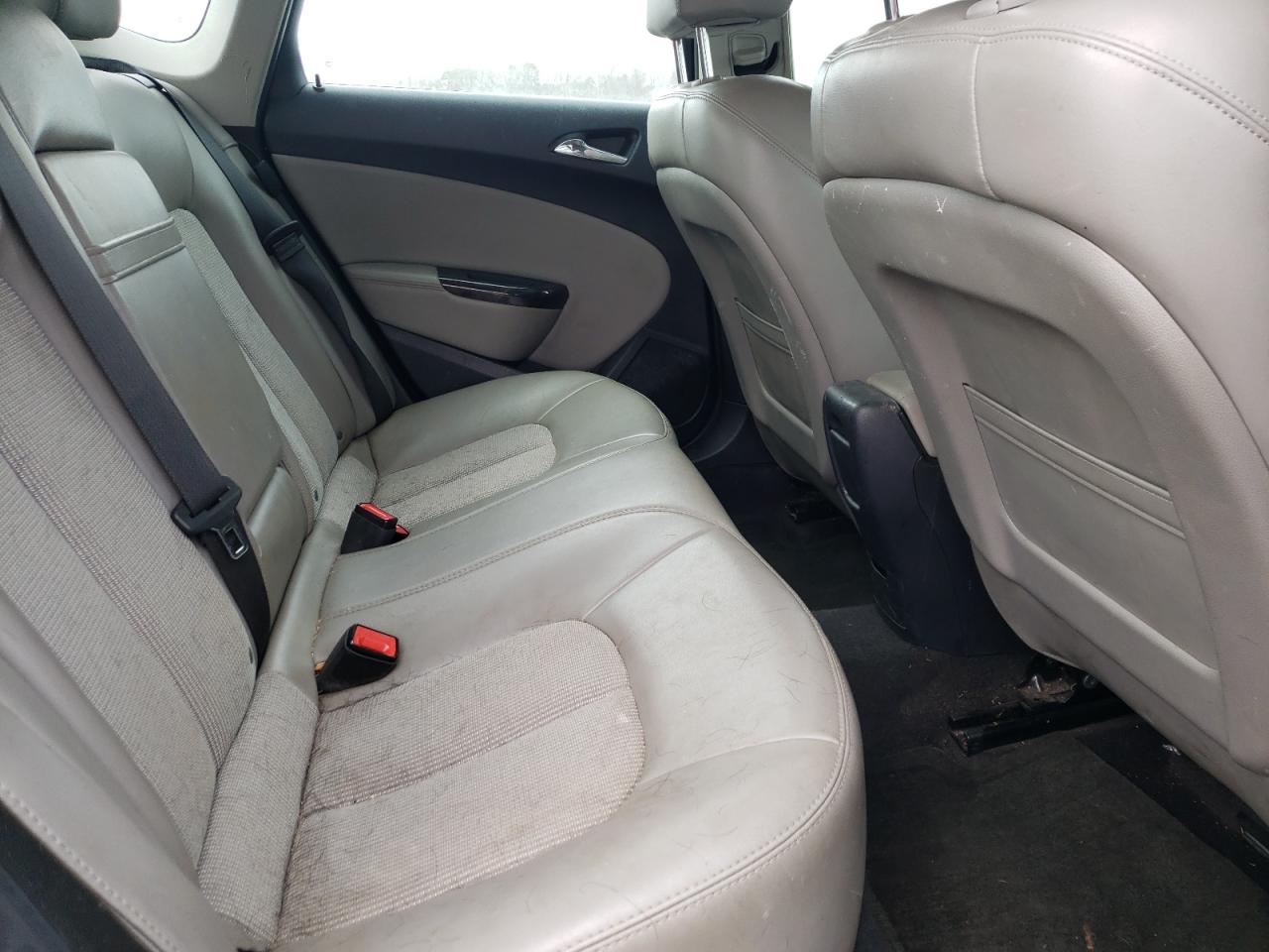 Photo 6 from auction – 2014 BUICK VERANO with VIN 1G4PP5SK9E4156362