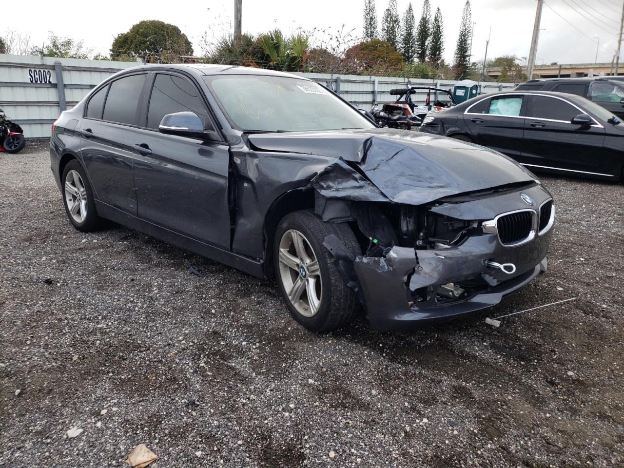 BMW 320 I 2015 with VIN WBA3B1C50FK140872 - Photo from auction