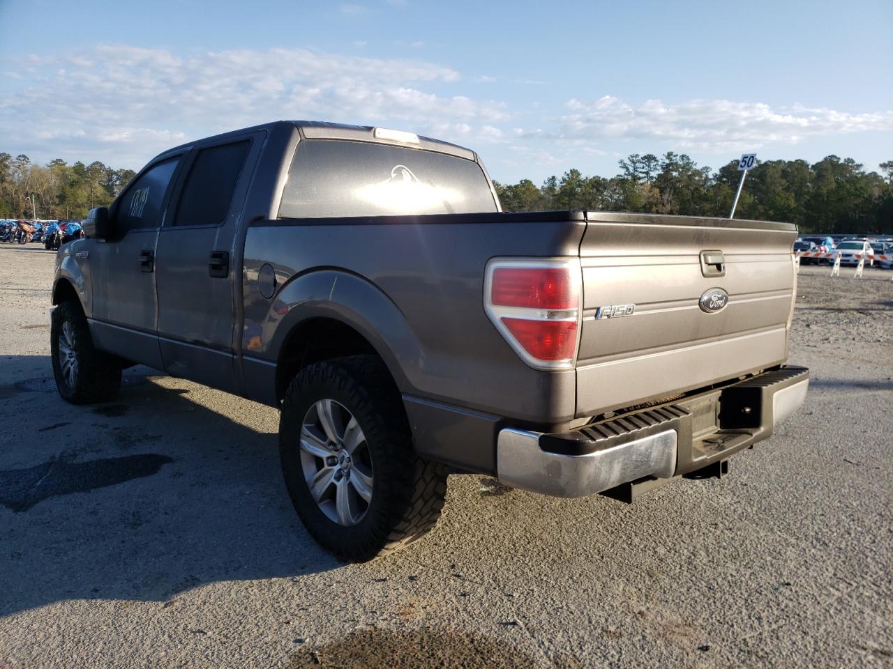 Photo 3 from auction – 2011 FORD F150 SUPER with VIN 1FTFW1EF1BKD04716